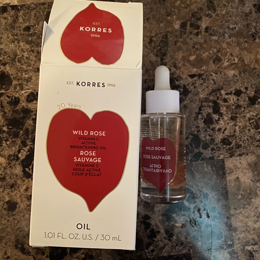 Korres wild rose brightening oil